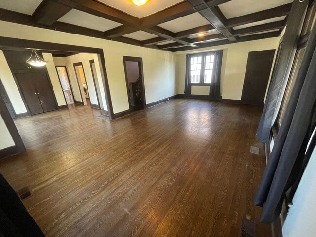 Photo - 1030 W Spofford Ave Unidad 1