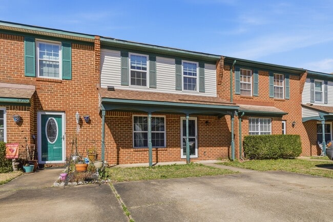 Photo - 3914 Wyckoff Dr