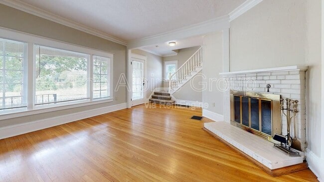 Photo - 2977 N Willamette Blvd