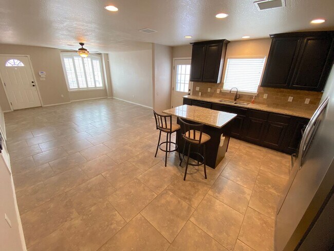 Photo - East El Paso 3bed/2bath Refrig A/C