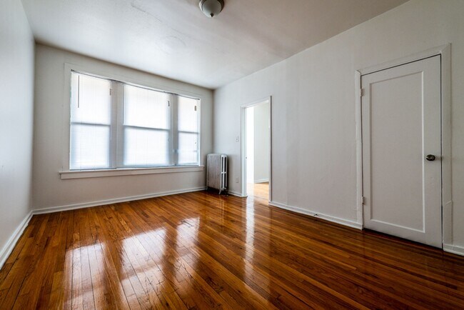 Photo - 2900 E 91st St Chicago, IL 60617