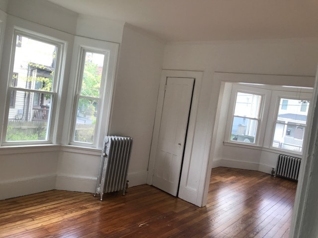 Comedor y sala de estar - 37 Poningo St