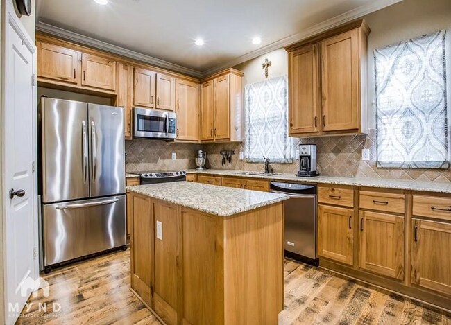 Photo - 3014 Carmel St