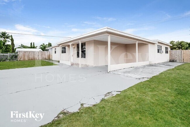 Photo - 1000 NE 211th Terrace