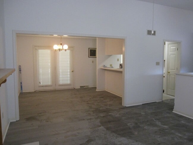Photo - Charming home centrally located