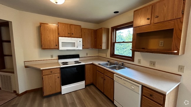 Building Photo - 4210 Menga Dr Unit 3 Rental