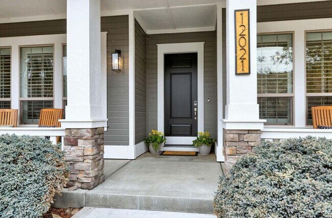 Photo - Beautiful home perfect for entertaining