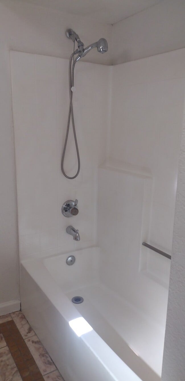 Photo - 1022 E Avenue Q3 Unidad A