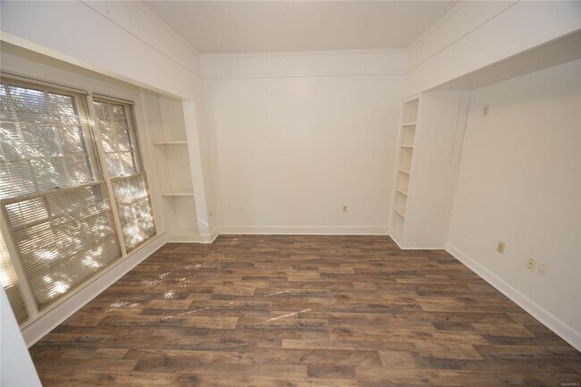 Photo - 2043 Hazel Hedge Ln