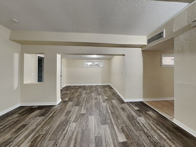 Photo - 16 N San Remo Ave