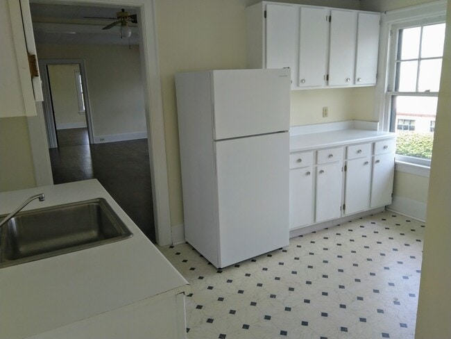 Photo - 3113 Delaware Ave Unit 1