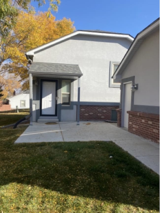 Building Photo - Cute townhome in Tech Center! Available 8/1/26