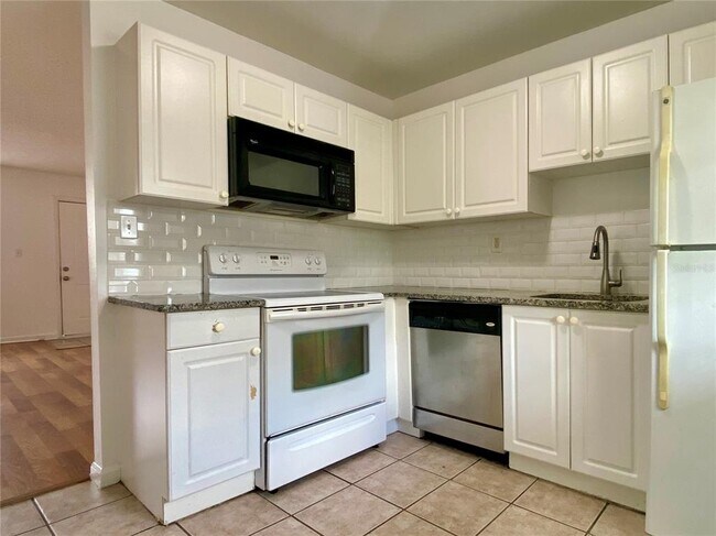 Photo - 205 Pine Tulip Ct Unit 201