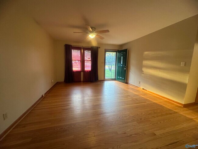 Photo - 3009 Fairacres Rd SW