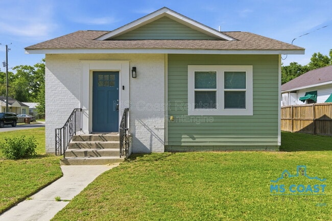 Building Photo - 962 Thelma St