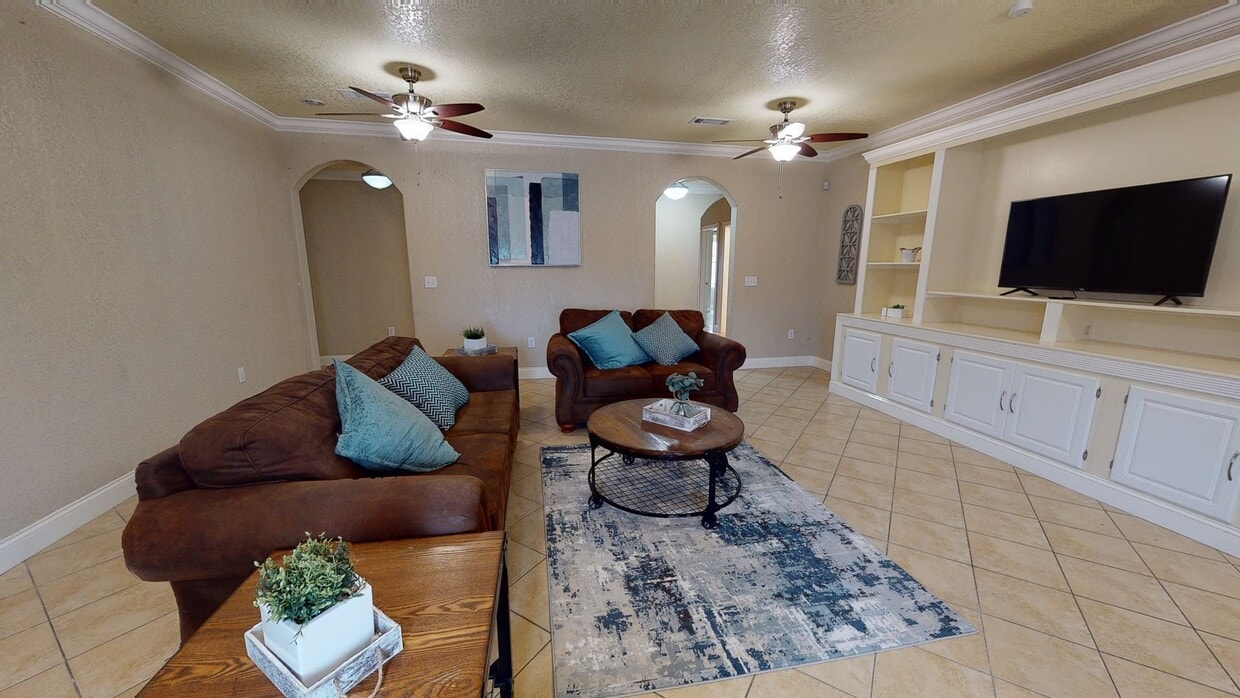 Photo - 7559 Glen Mont Dr House