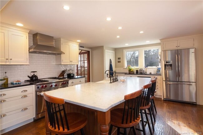 Photo - 323 Green Hill Rd