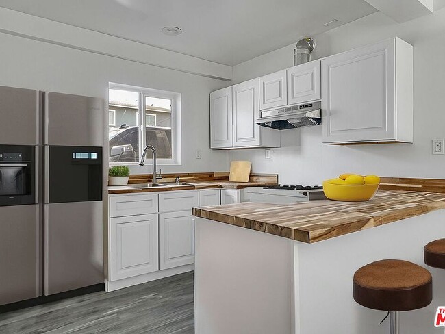 Photo - 8821 Reading Ave