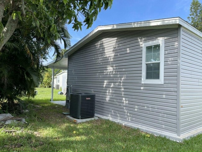 4584 Jill Pl
