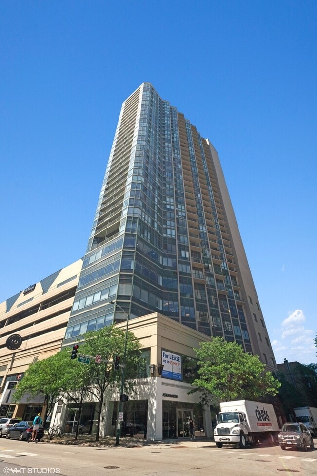 Building Photo - 111 W Maple St Unit 2910 Rental