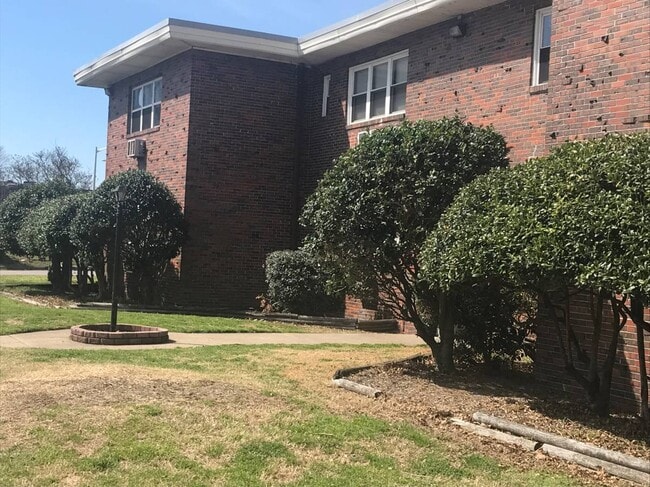 Photo - 801 Greenway Ct Unit 801 Greenway Ct. B-9