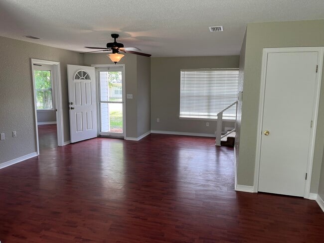 114 Oak Terrace Dr