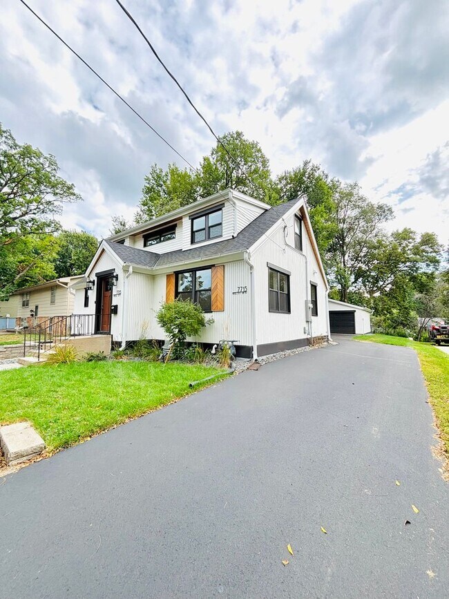 Photo - 7713 Knoll St Unit 1 (Lower )