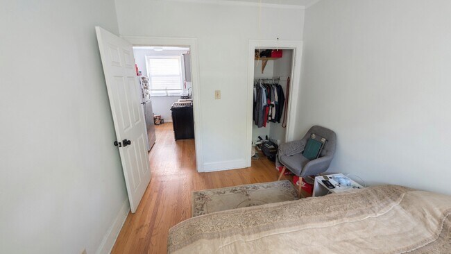 Photo - 1222 W Victoria St Unit 2