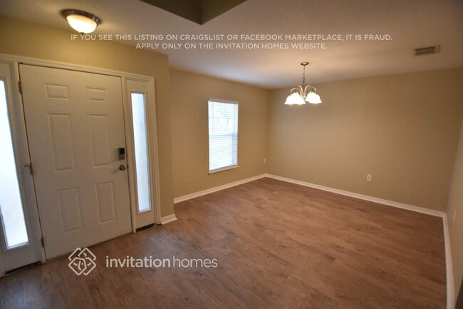 Photo - 2370 Sheila Dr