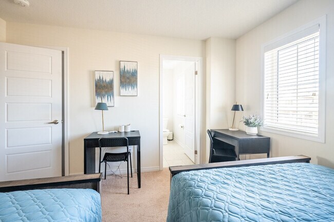 Photo - 104 Esther Cres Unité SI ID1345823P