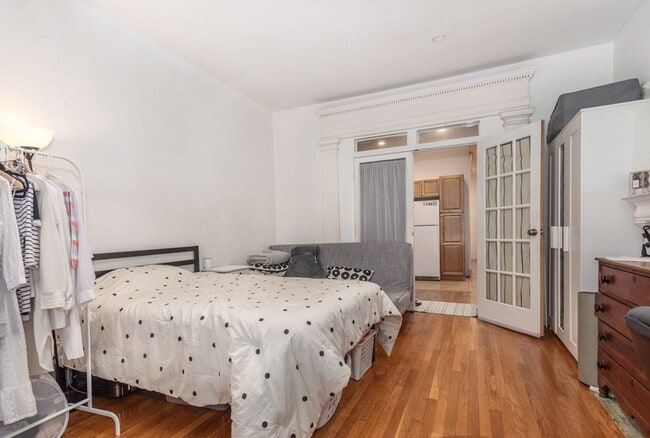 Photo - 1258 Commonwealth Ave