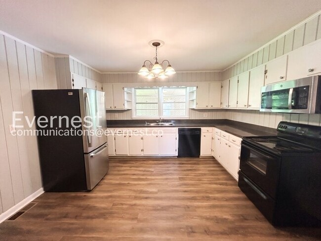 Photo - 711 Elliott Dr
