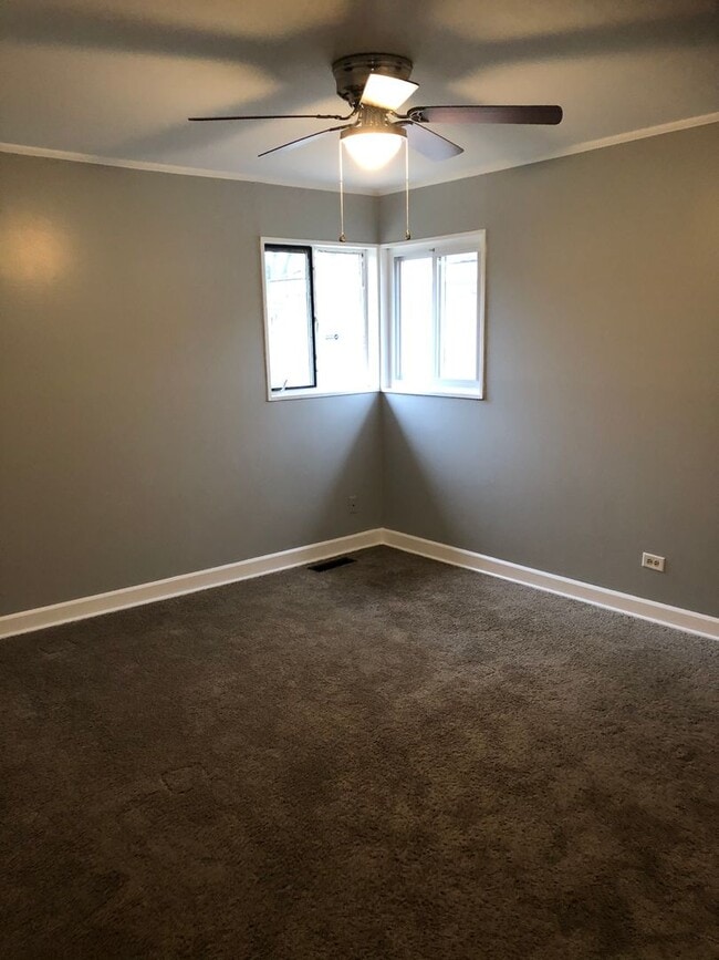 3 Bedroom Ranch in Park Forest, IL 1350 Rental House Rental in Park