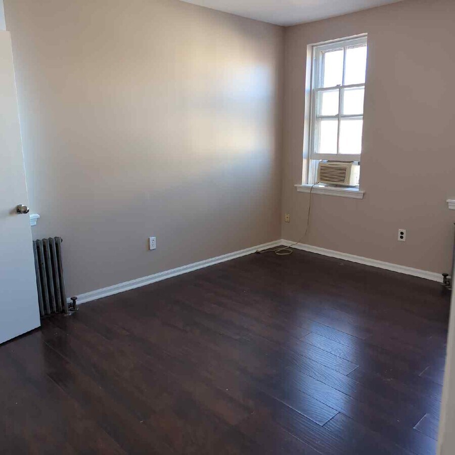 Photo - 400 S Van Buren St