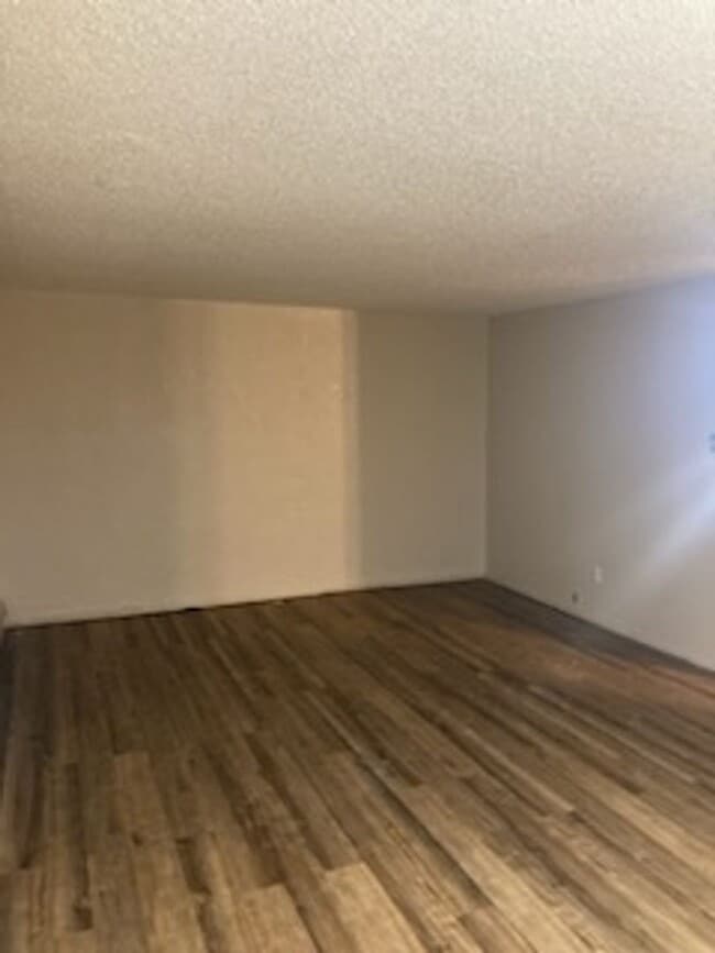 Photo - Spacious 2 Bedroom Condo Unit #2