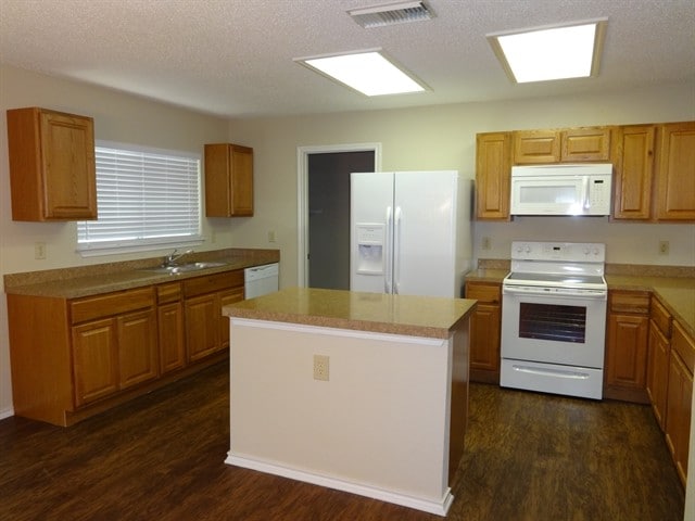 Photo - 9307 Sunlit Pt