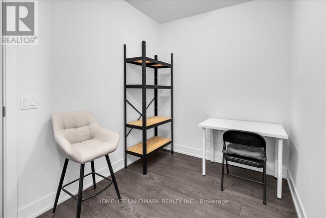 Photo - 2550 Simcoe St N Unité 2011