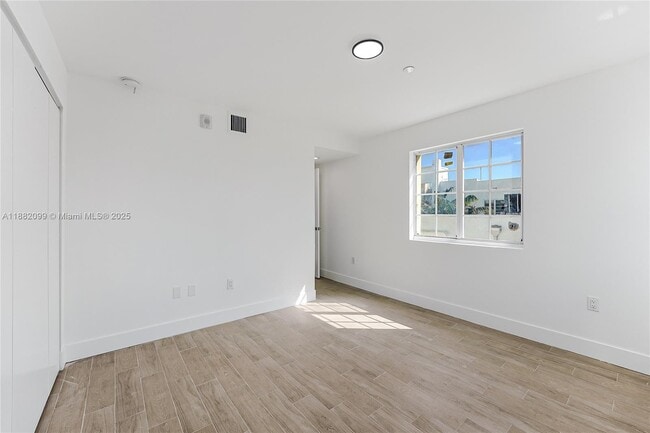 Photo - 1519 Pennsylvania Ave Unidad 3