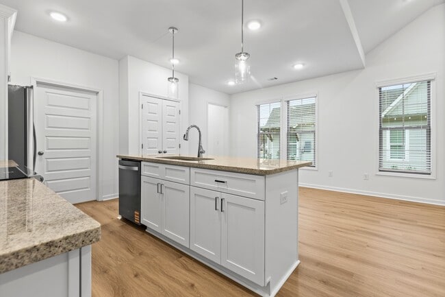 Photo - 126 Summer St