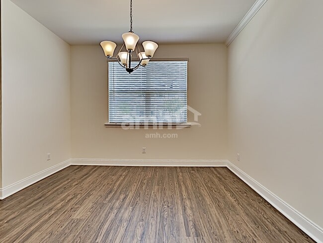 Photo - 508 Flat Rock Trace