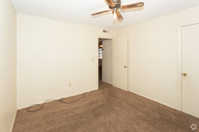2BR 2BA- Bedroom