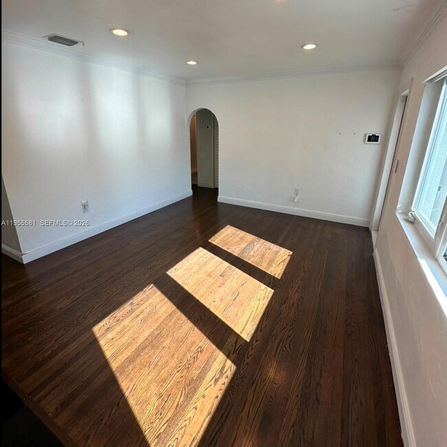 Photo - 109 Camilo Ave