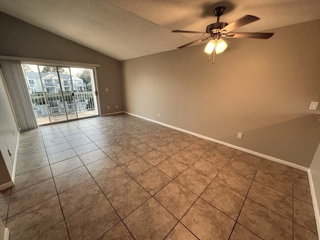 Photo - 2544 Woodgate Blvd