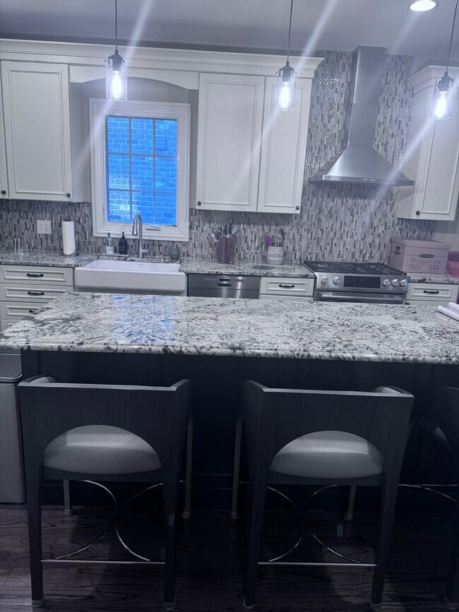 Photo - 1249 Caroline Ct