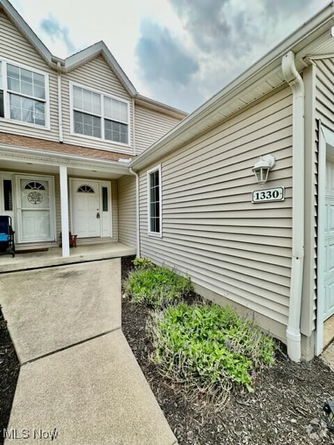 Building Photo - 1330 Meadow Run Rental