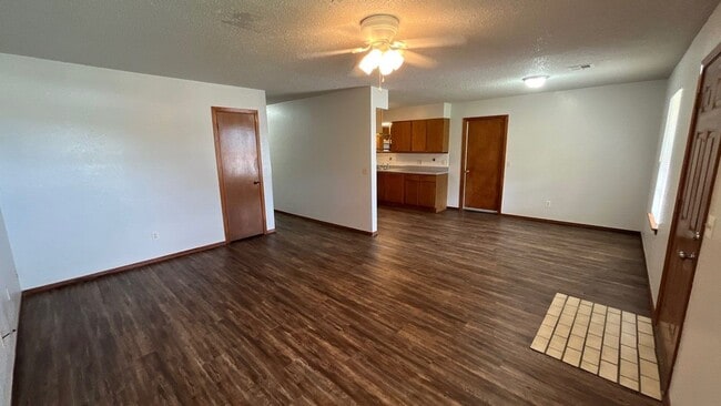 Photo - 3 Bed 2 Bath in OKC!