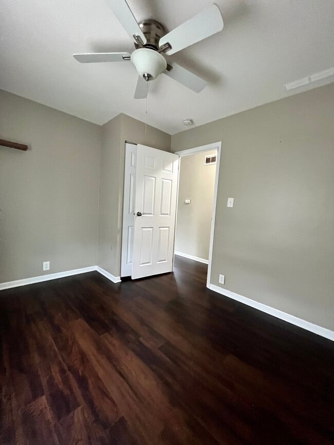 40 Arlington Dr