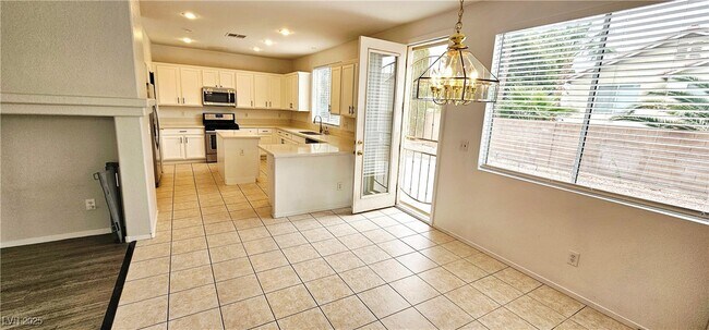 Photo - 4638 San Vito St