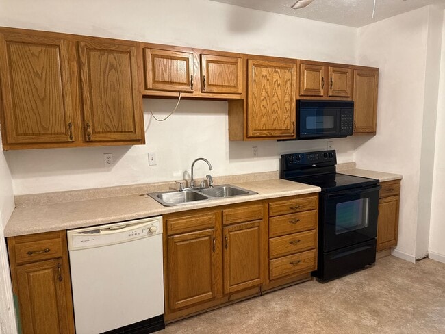 Photo - 1145 W Calhoun Ave Casa