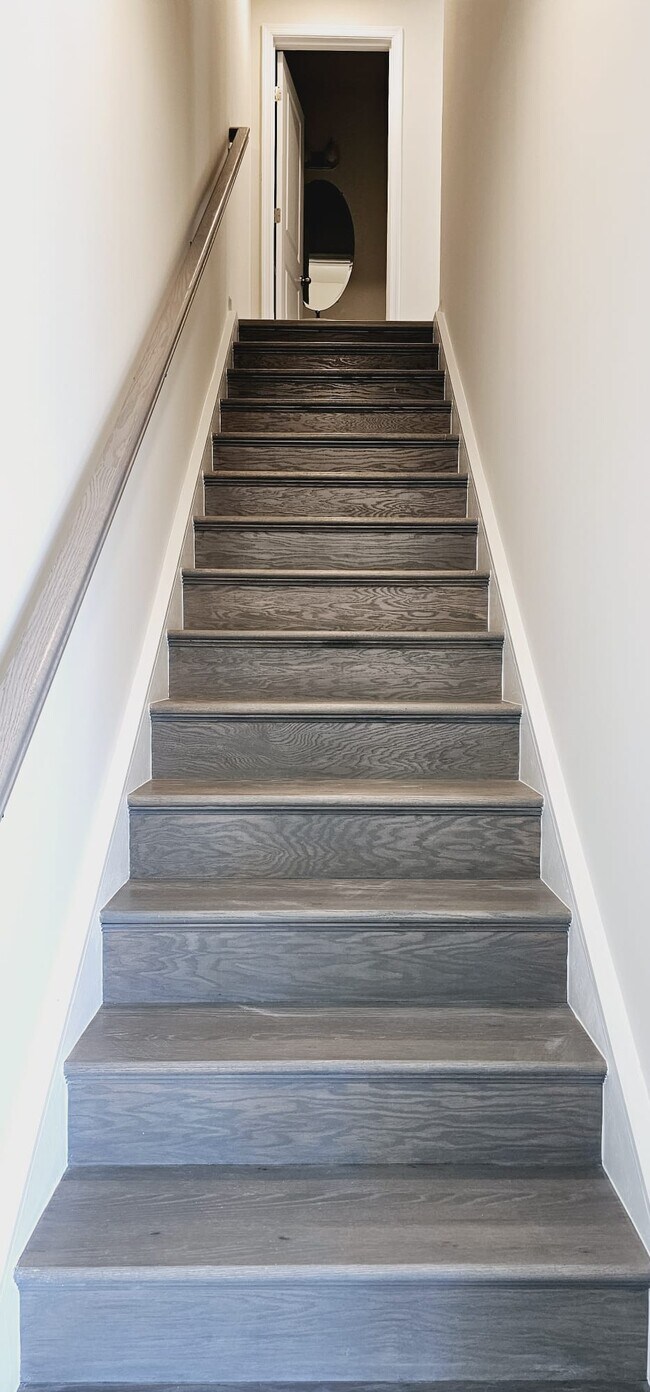 Photo - 2556 Hopton Ln